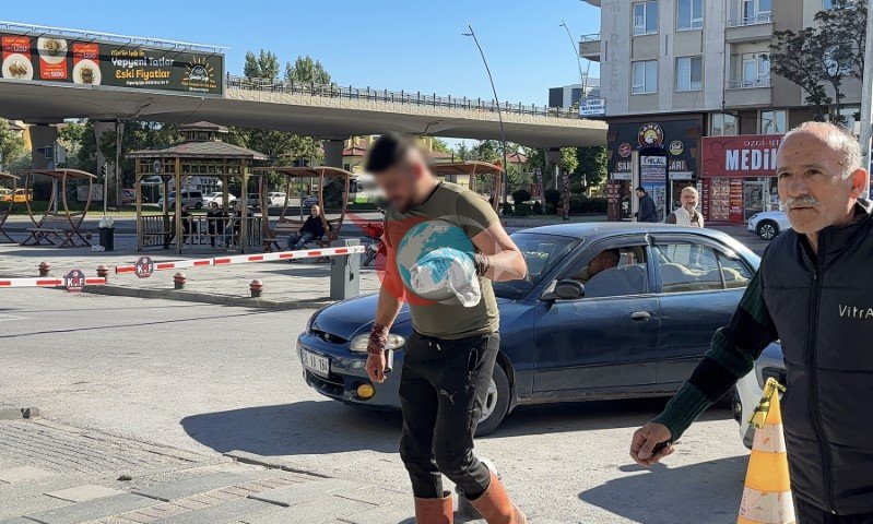 Acemi kasaplar hastaneye koştu!