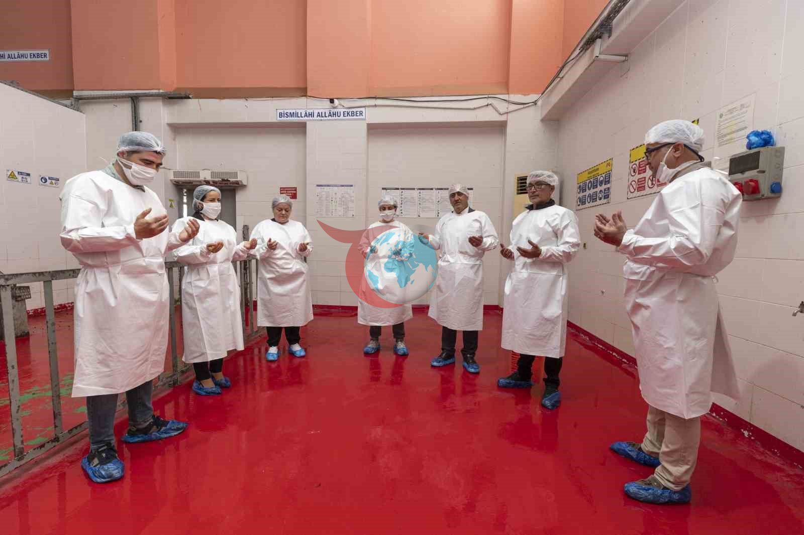 Mersin&rsquo;de şehitler adına kesilen kurbanlar aşhaneye ulaştırıldı