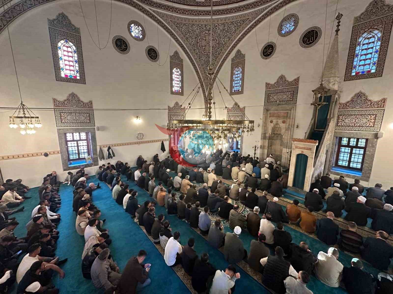 Karapınar'da Kurban Bayramı Namazına Yoğun Katılım