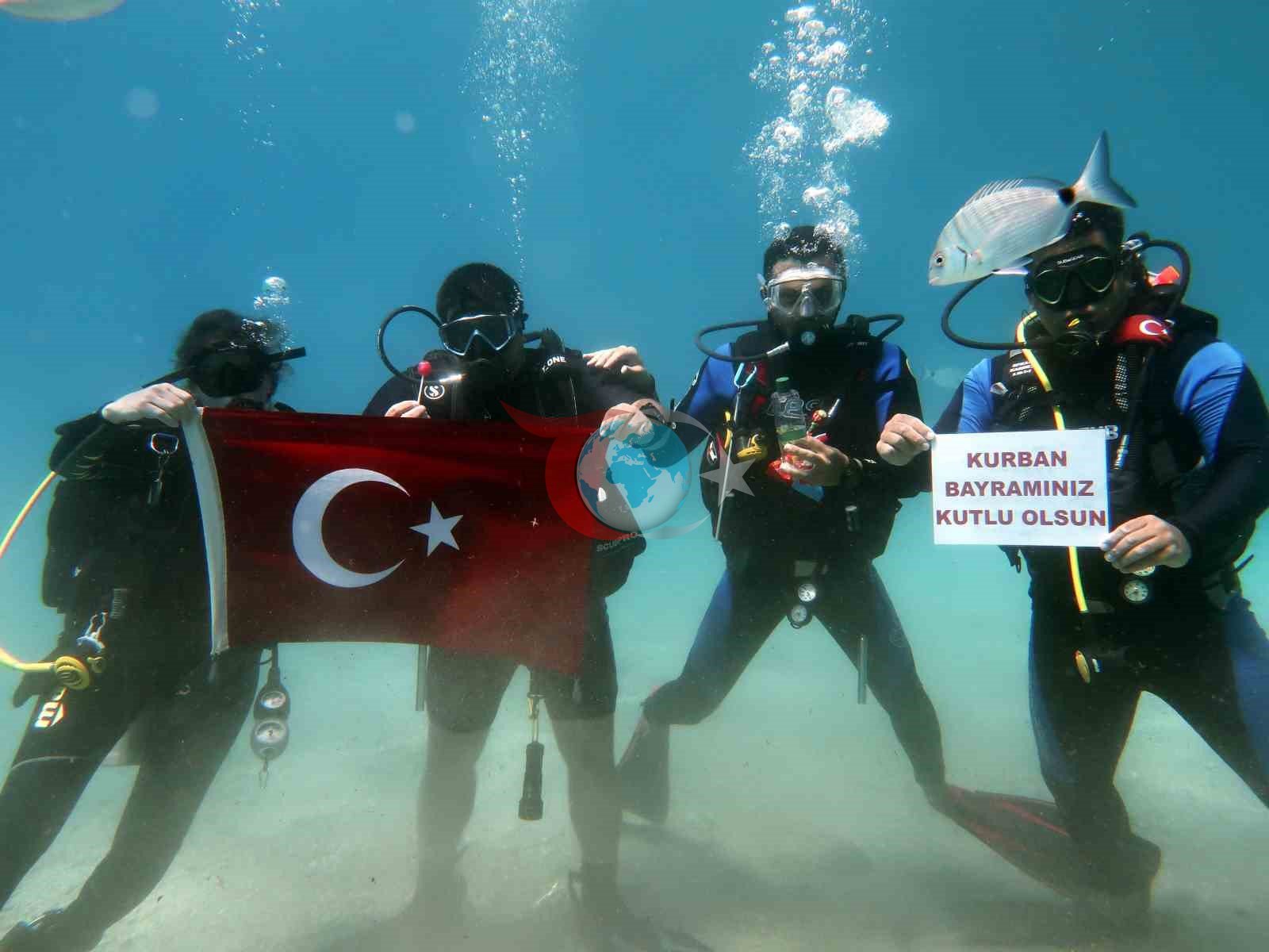 Fethiye'de Dalgıçlar Su Altında Bayramı Kutladı