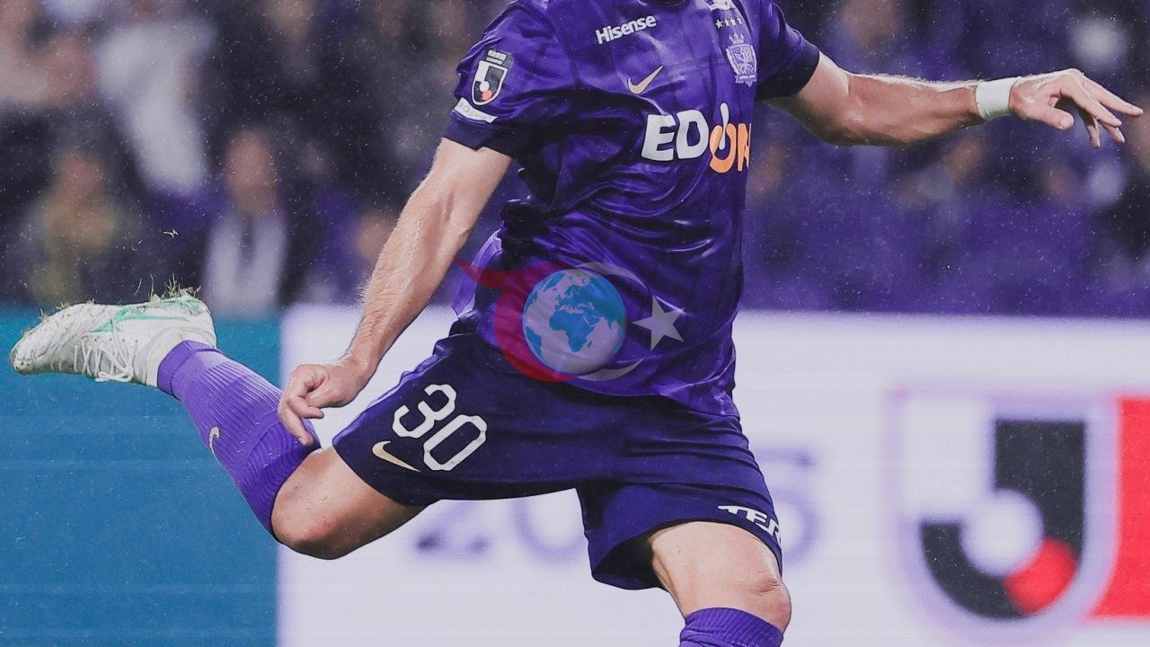 Tolgay Arslan 35 Yaşında Futbola Veda Etti