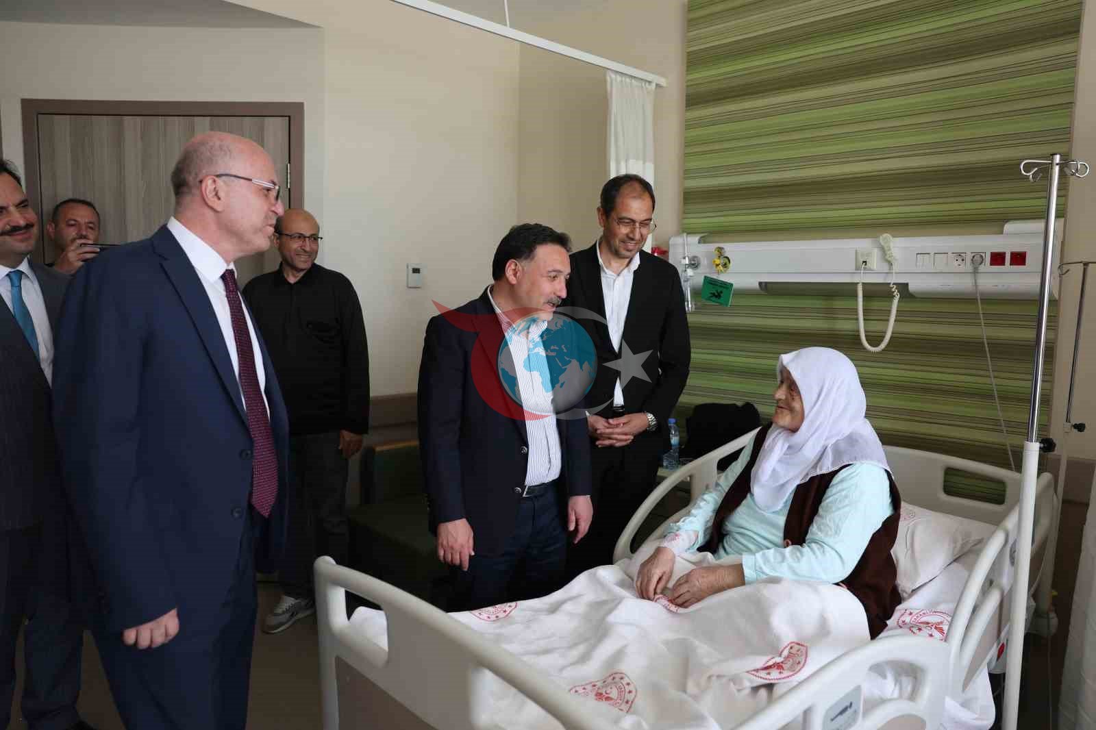 Gubernator Chichek kasalxonasida fuqarolarning davolanishiga tashrif buyurdi