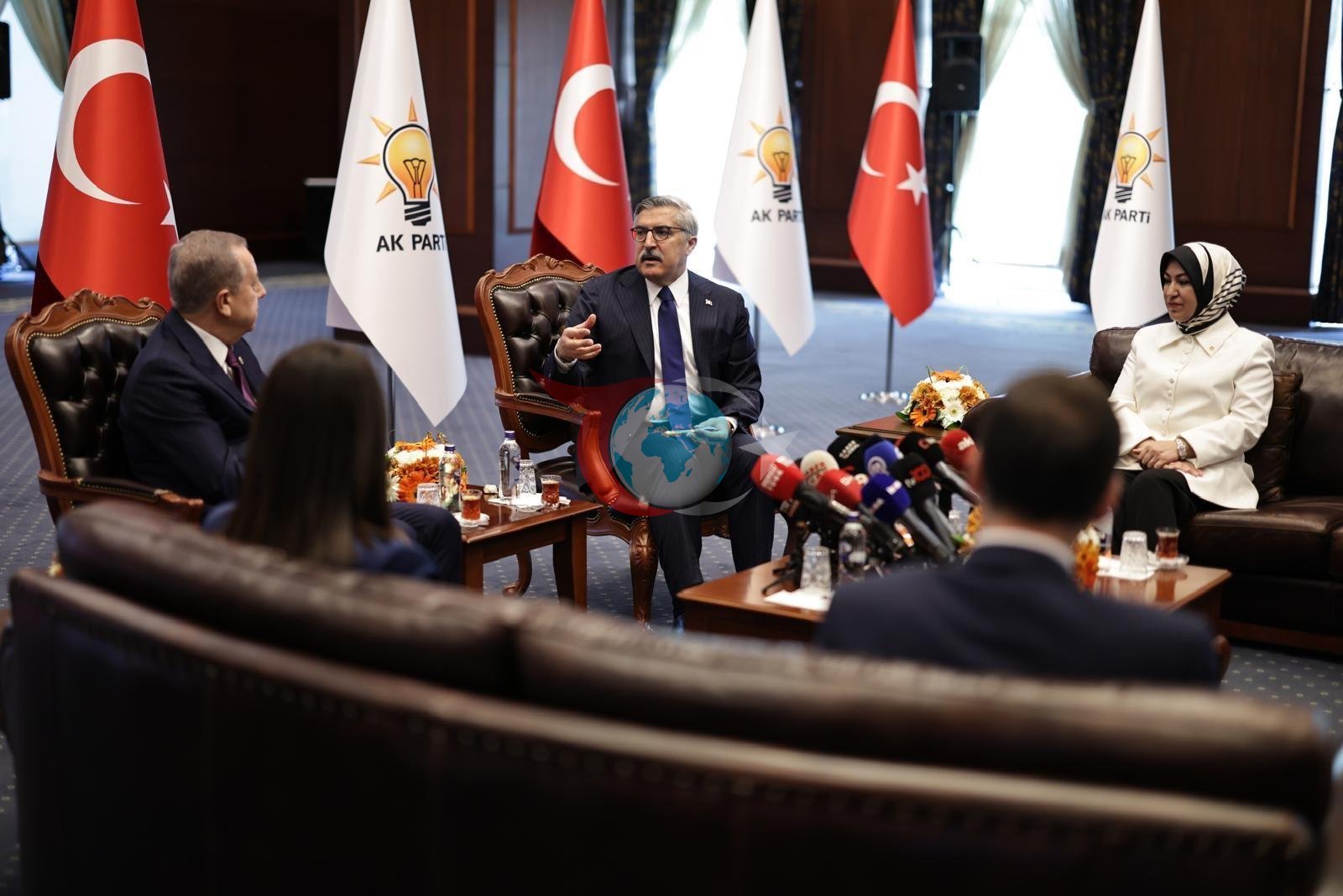 Siyasi Partiler Kurban Bayramı'nda Bir Araya Geldi: AK Parti ve CHP'den Önemli Ziyaretler