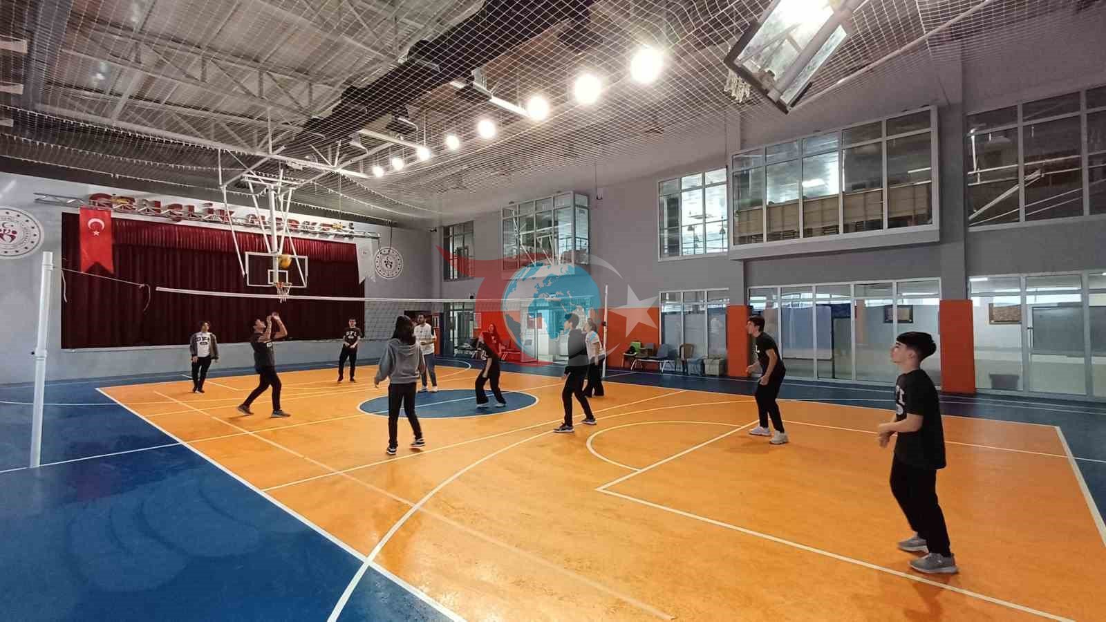 Düzce'de Gençler Spor ve Sanatla Buluştu