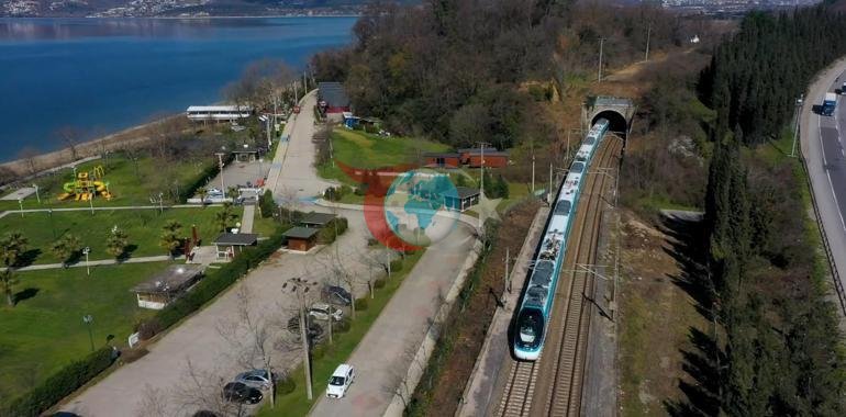 Milli elektrikli hızlı tren saatte 240 kilometreye ulaştı