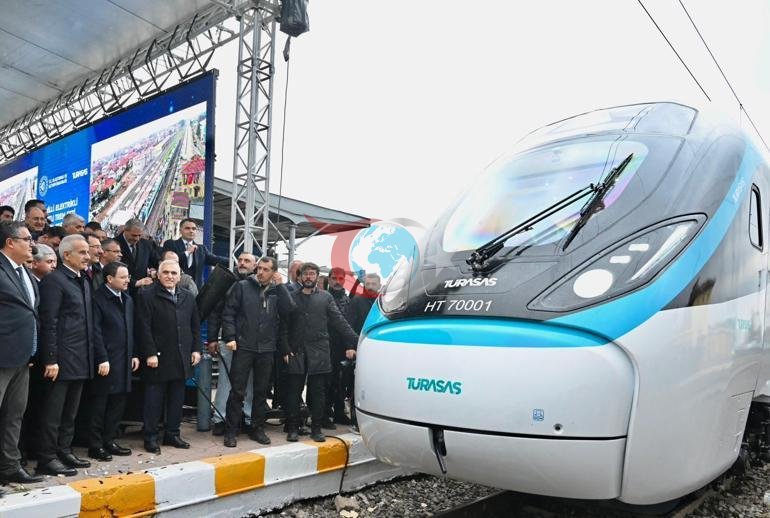 Milli yüksək sürətli elektrik qatarı saatda 240 kilometrə çatdı