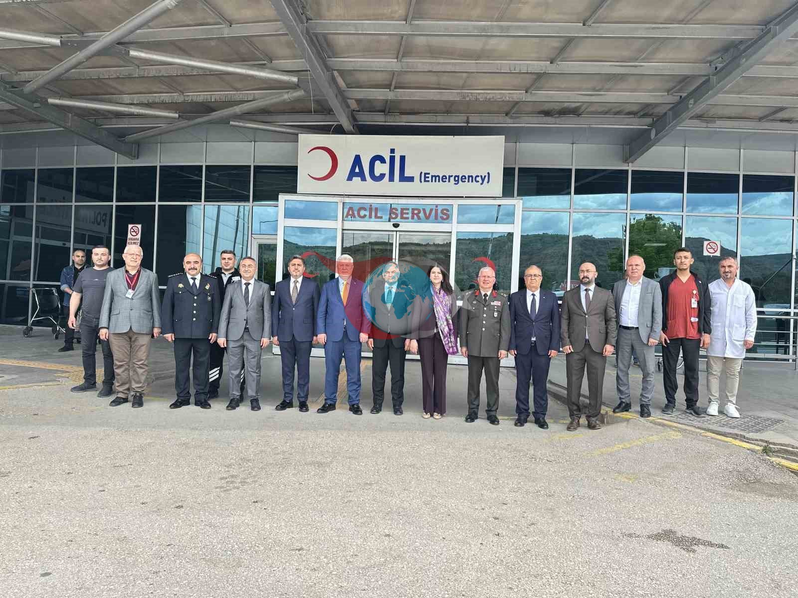 Çankırı’da Protokol Üyelerinden Bayram Mesaisi Yapanlara Ziyaret