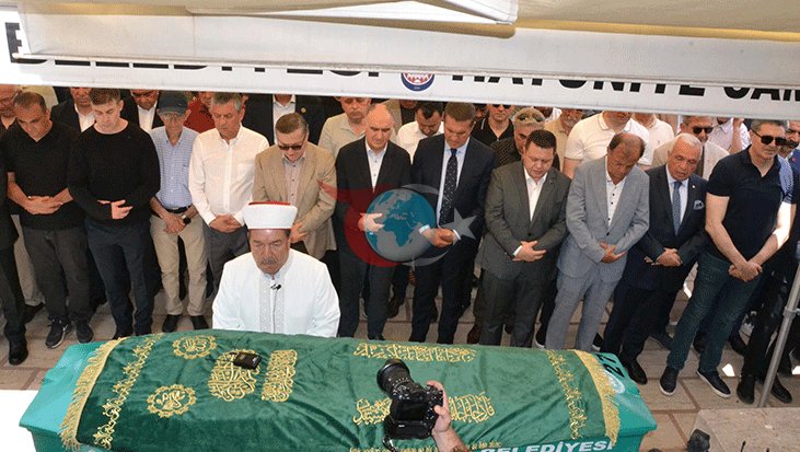 Özgür Özel'in Amca Acısı: Cenaze Törenine Katıldı