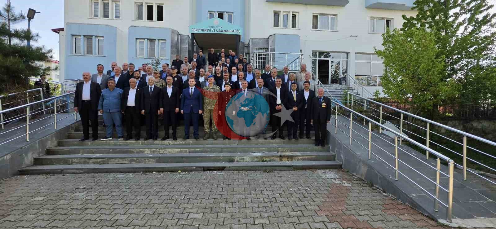 Tatvan'da Geleneksel Bayramlaşma Coşkusu - Katılım Yoğundu
