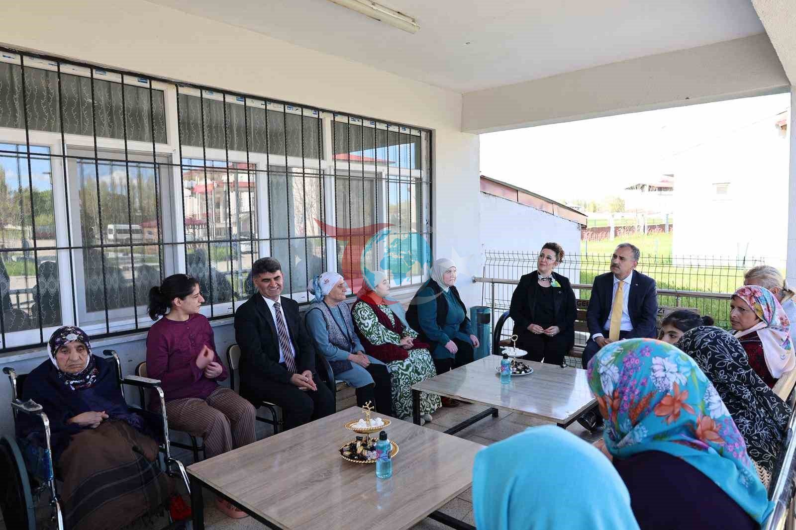 Ağrı Valisi Bozkurt'tan Şehit Aileleri ve Gazilere Bayram Ziyareti