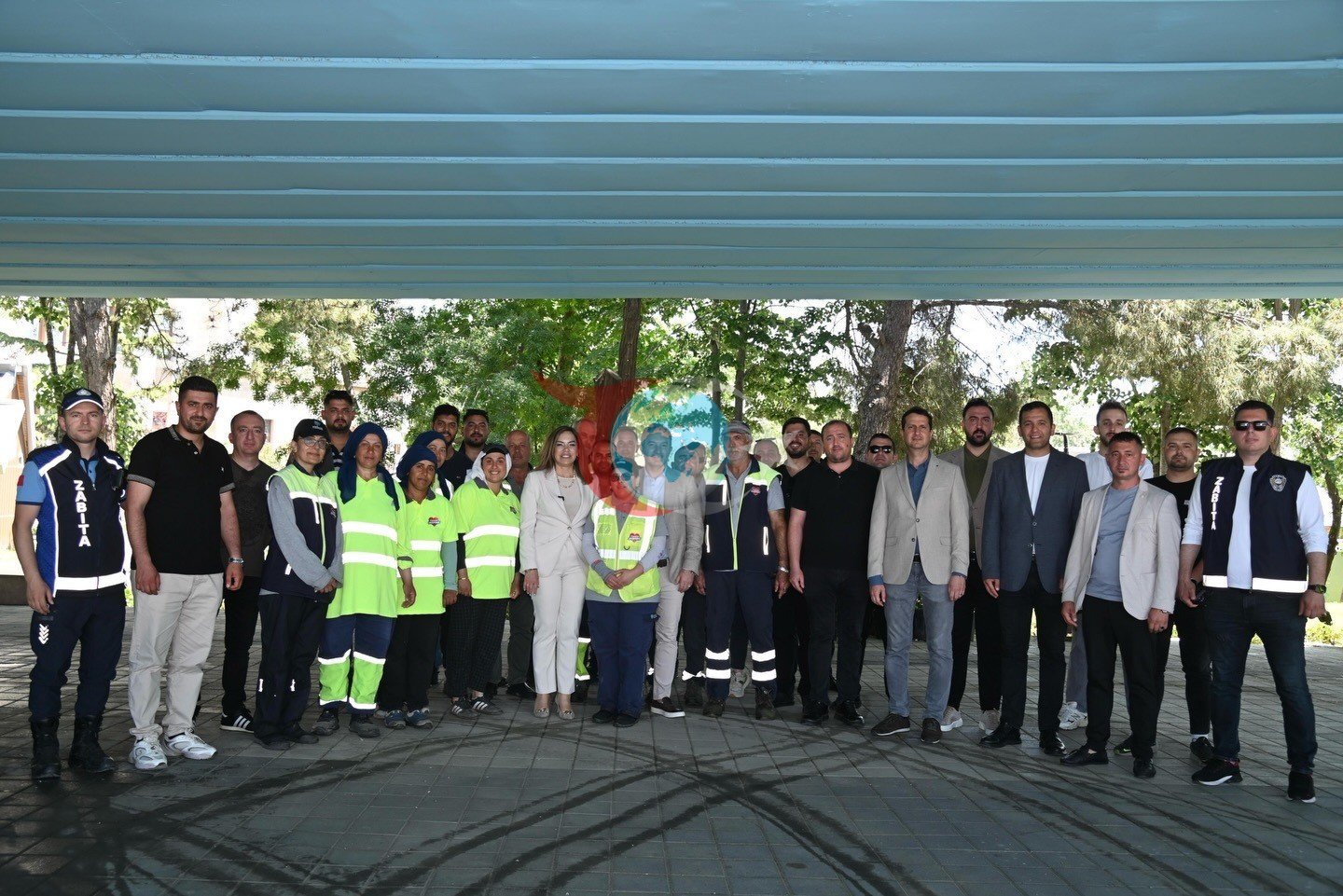 Başkan Yüceer vatandaşlarla bayramlaştı