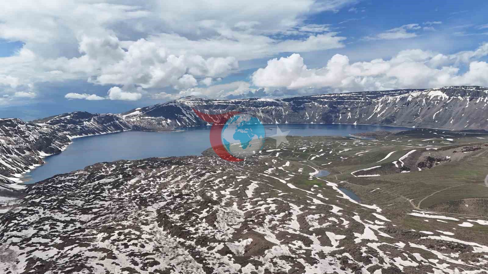 İki fəslin bir yerdə cərəyan etdiyi Nemrut krateri belə baxıldı