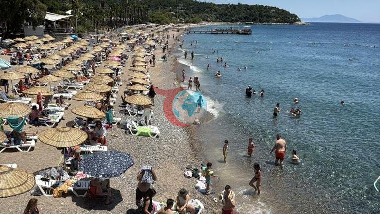 Bayramda sahillere akın Bodrum ve Antalya’da adım atacak yer kalmadı