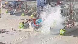 Tekirdağ'da korkunç kaza kamerada! Otoyol gişelerine çarpan otomobildeki karı-kocayı ölüm ayırdı
