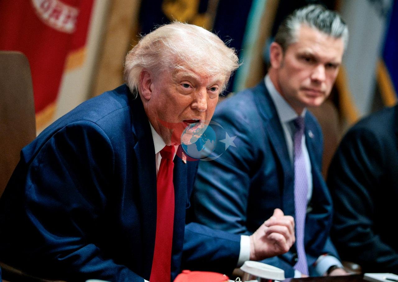 Donald Trump ve Pete Hegseth