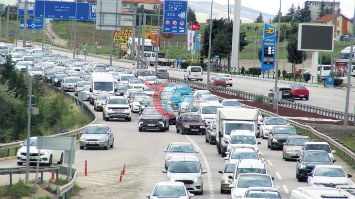 Bayram Tatilinde Trafik Kazaları: 19 Ölü, 44 Yaralı