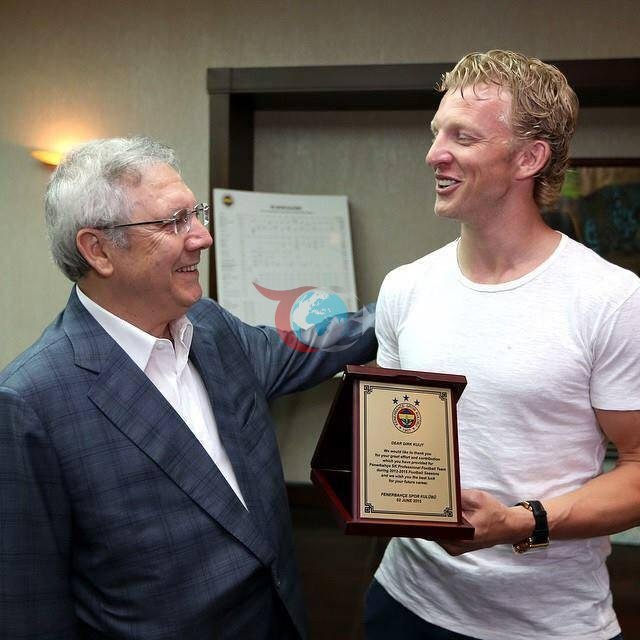 Əziz Yıldırım və Dirk Kuyt