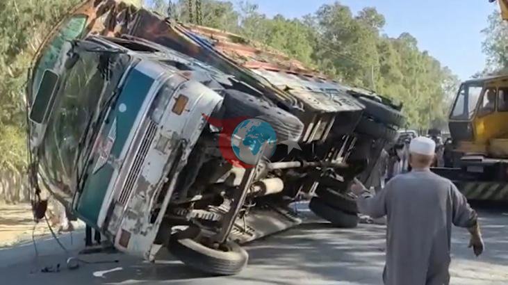 Afganistan'da Kamyon Kazası: 22 Ölü ve 36 Yaralı
