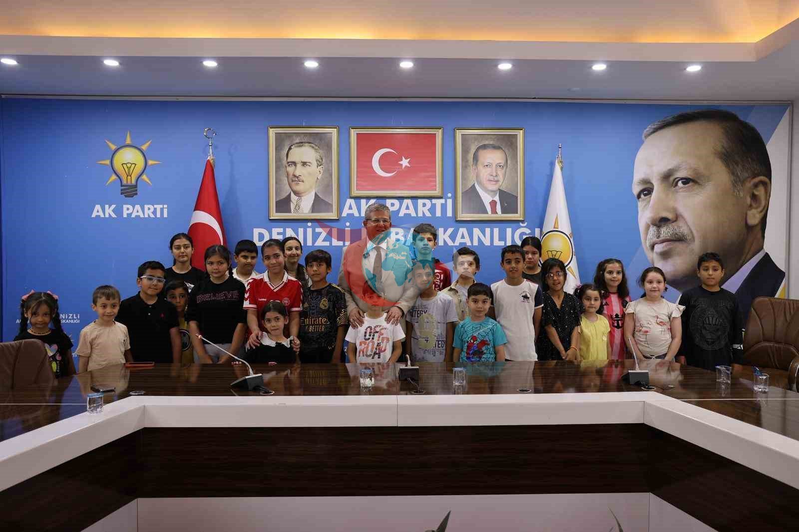AK Parti Denizli'de Çocukların Bayram Coşkusu