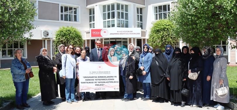 Erzurumlu Kadın Çiftçiler Erzincan'da Tarımsal Eğitimde