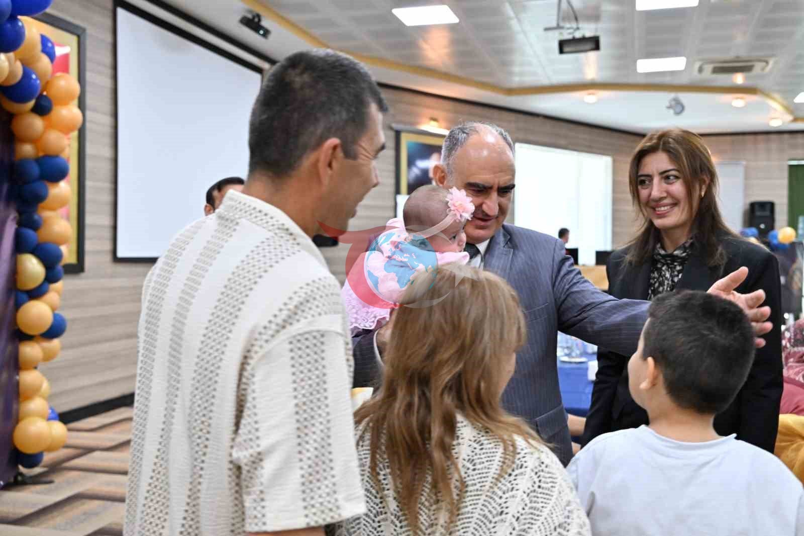 Manisa&rsquo;da üç kuşak aynı sofrada buluştu