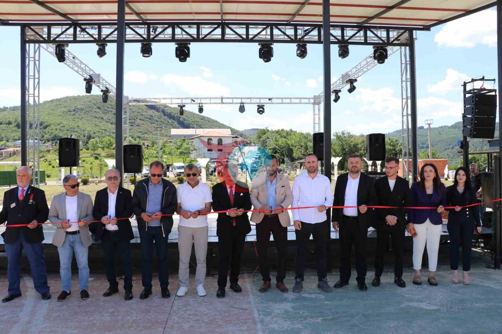 Düzce'de Hilaltepe Düğün Salonu Görkemli Bir Törenle Açıldı