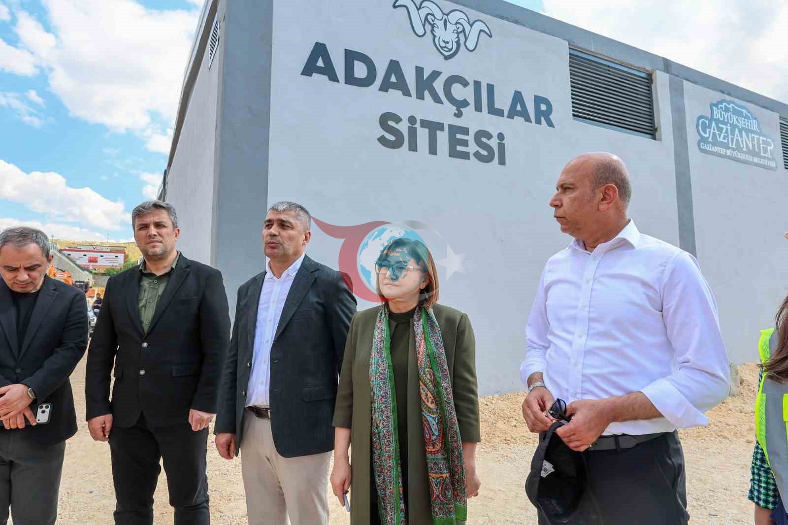Başkan Şahin, Adakçılar Sitesi'nde İncelemelerde Bulundu
