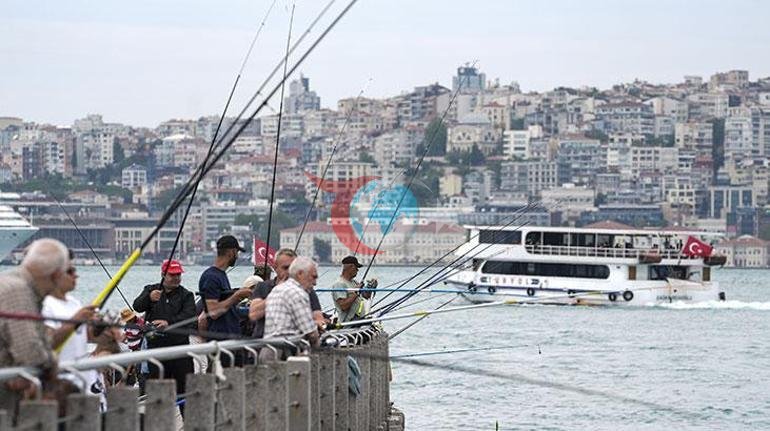 İstanbullular tatilin son gününde sahillerde yoğunluk oluşturdu
