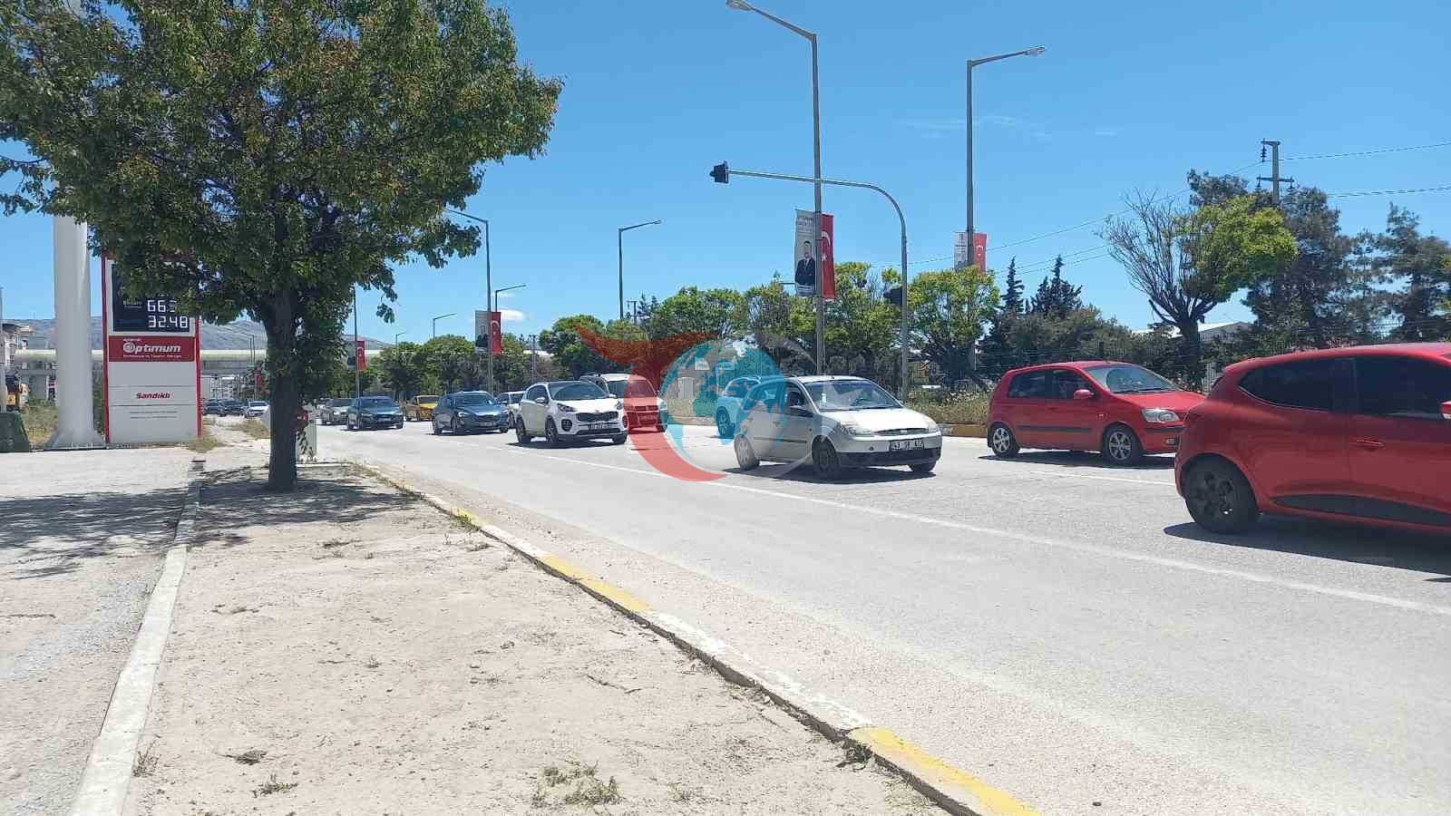 Afyonkarahisar-Antalya yolunda tatilcilerin dönüş yoğunluğu sürüyor