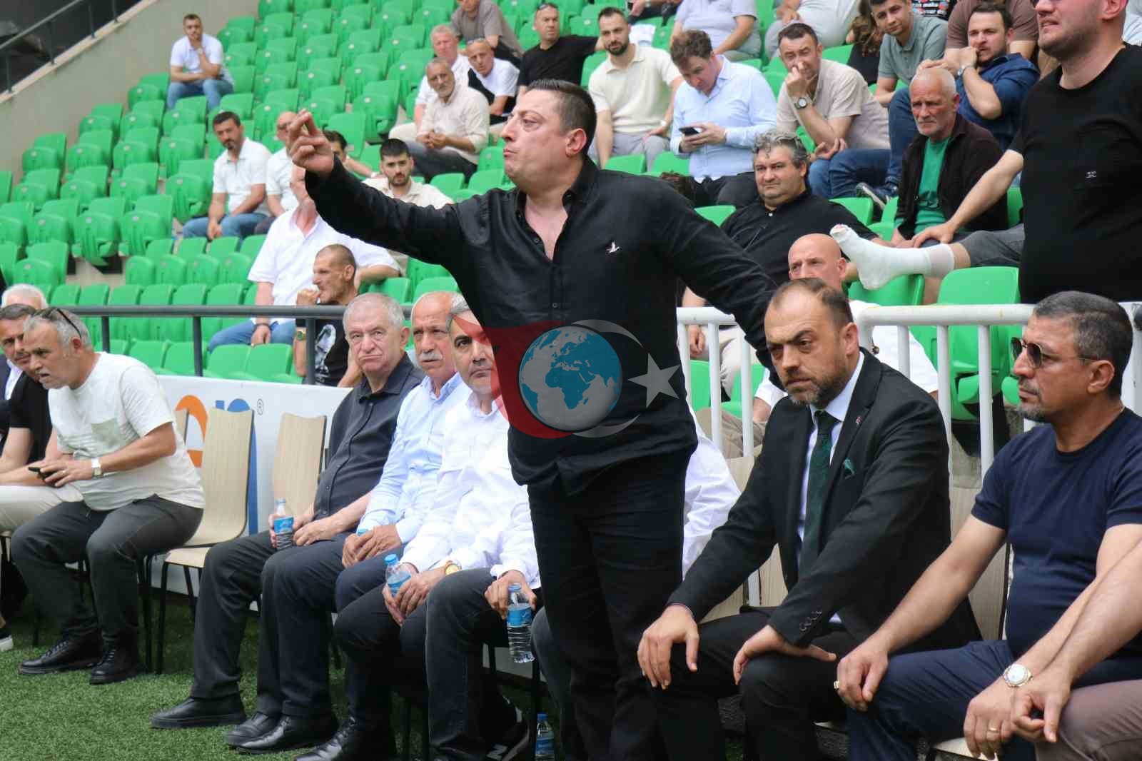 Sakaryaspor Kongresinde Çıkan Gerginlik ve Ertelenme Kararı