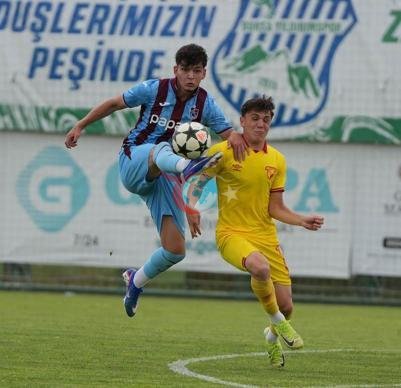 Göztepe U19 Takımı, UEFA Gençlik Ligi’nde Türkiye Şampiyonu oldu