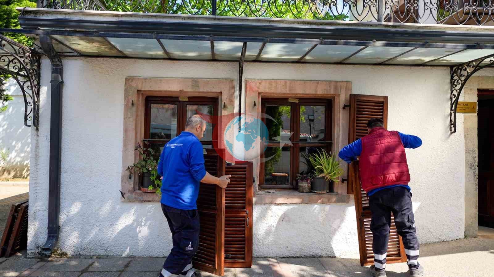 İzmir'in Tarihi Kent Kütüphanesi Yeniden Hayat Buldu