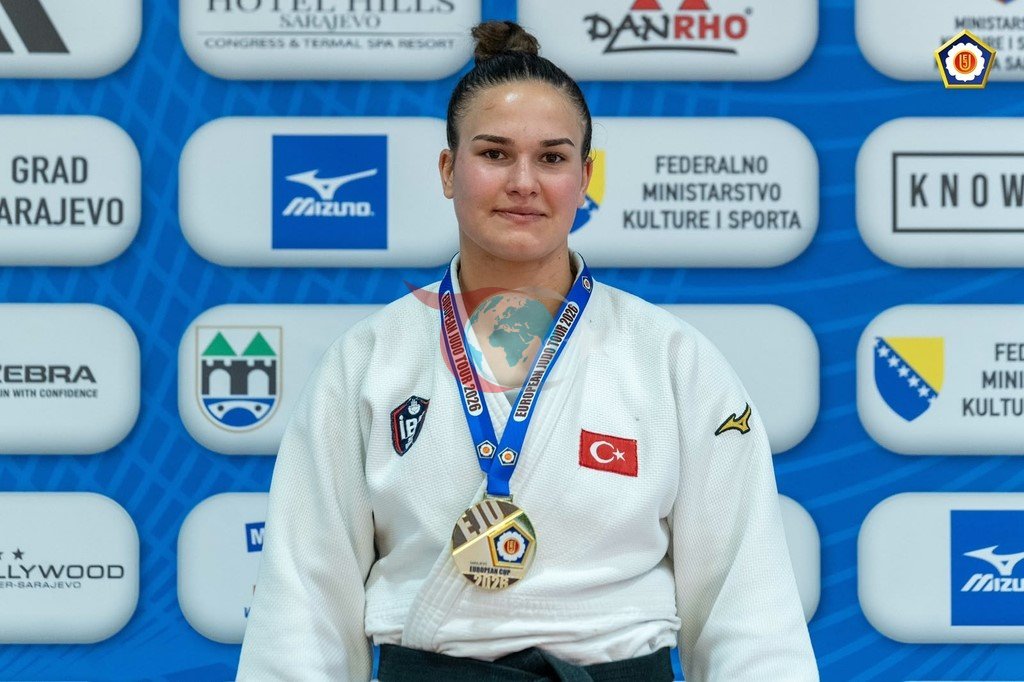 BEUN&rsquo;lu Mill&icirc; Judocu Gülenay&rsquo;dan Avrupa&rsquo;da altın zafer