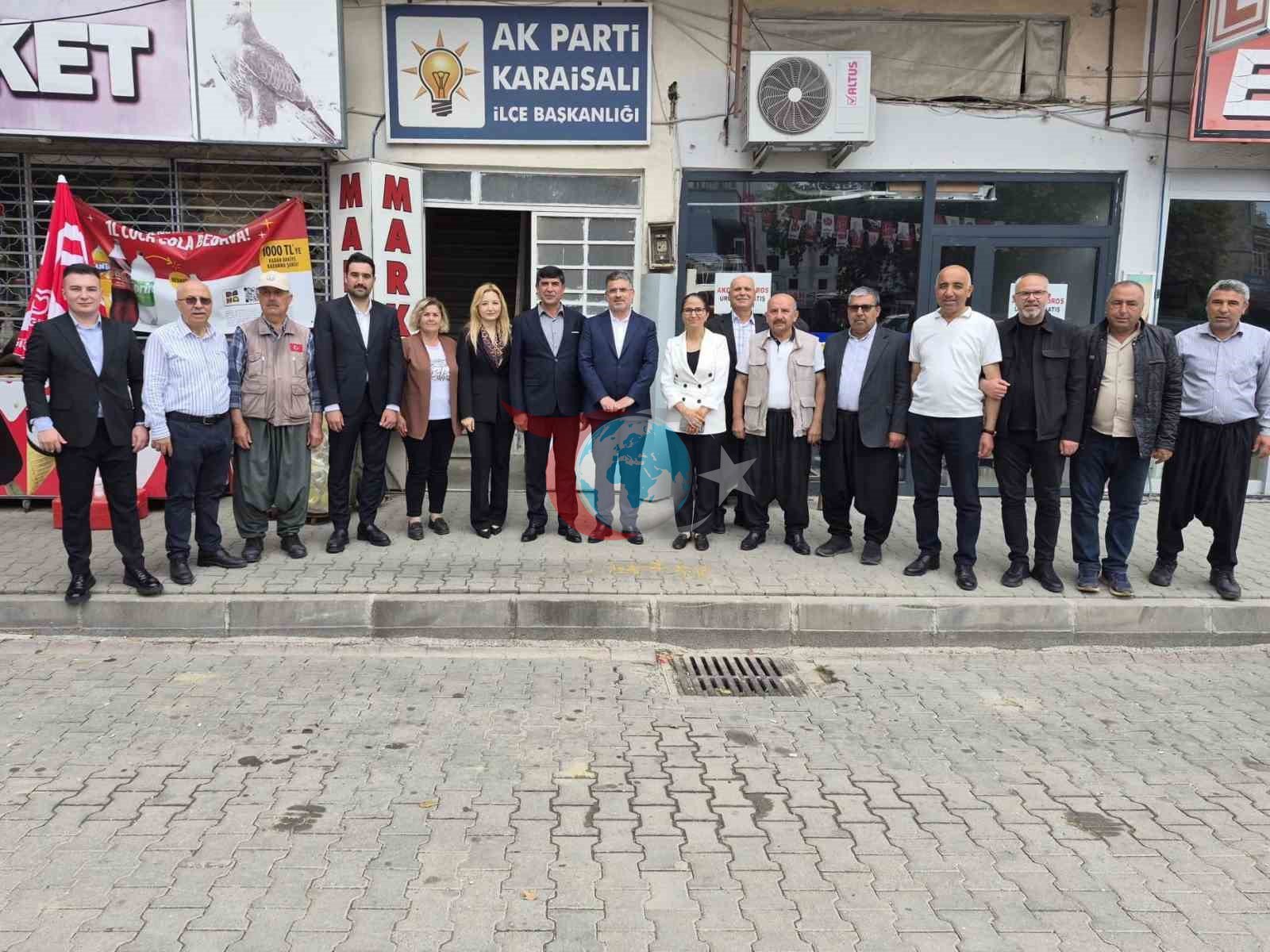 AK Parti Adana teşkilatı bayram boyunca sahadaydı