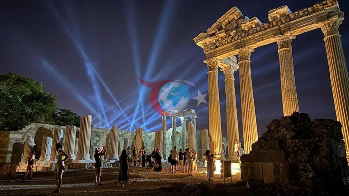 Kültürel Miras Gece Ziyaretçilerini Ağırlıyor: 20 Müze ve Ören Yeri Açık
