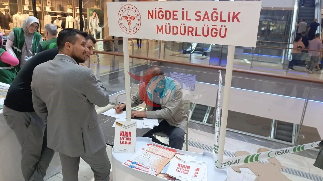 Niğde'de Elektronik Sigara Tehlikesine Dikkat Çekildi