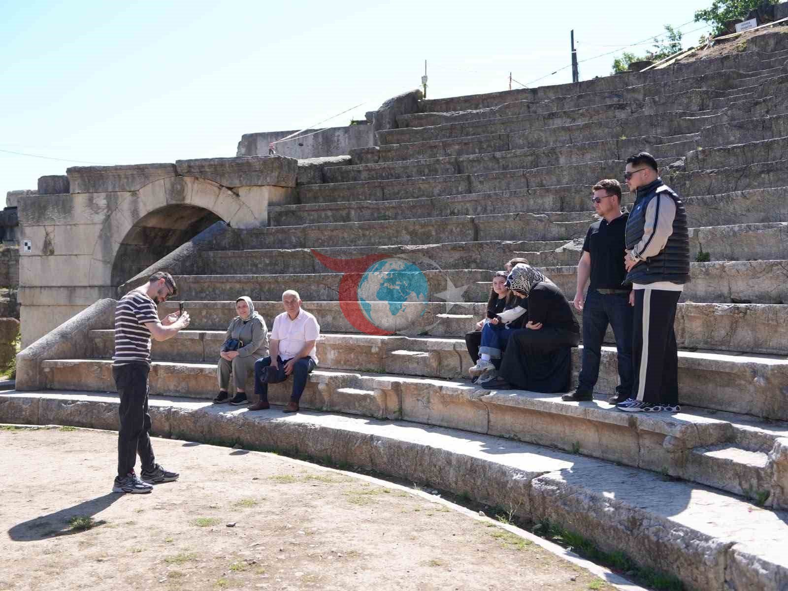 Konuralp Antik Tiyatrosu Bayramda 14 Bin Ziyaretçi Çekti
