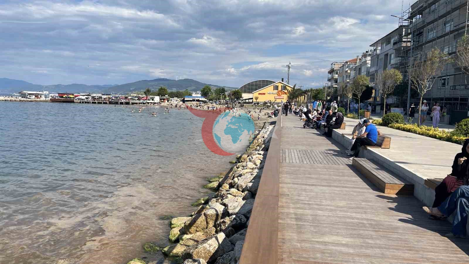 Mudanya Sahillerinde Turuncu Renkli Alarm Verildi