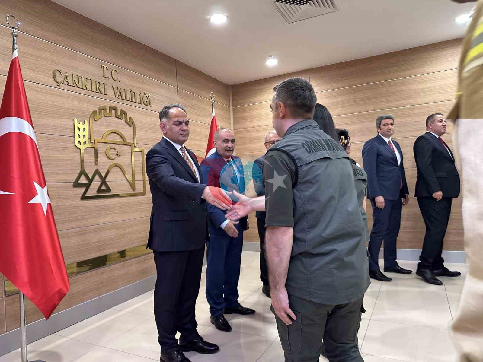 Çankırı'da Bayram Coşkusu: Protokol ve Halk Bir Arada