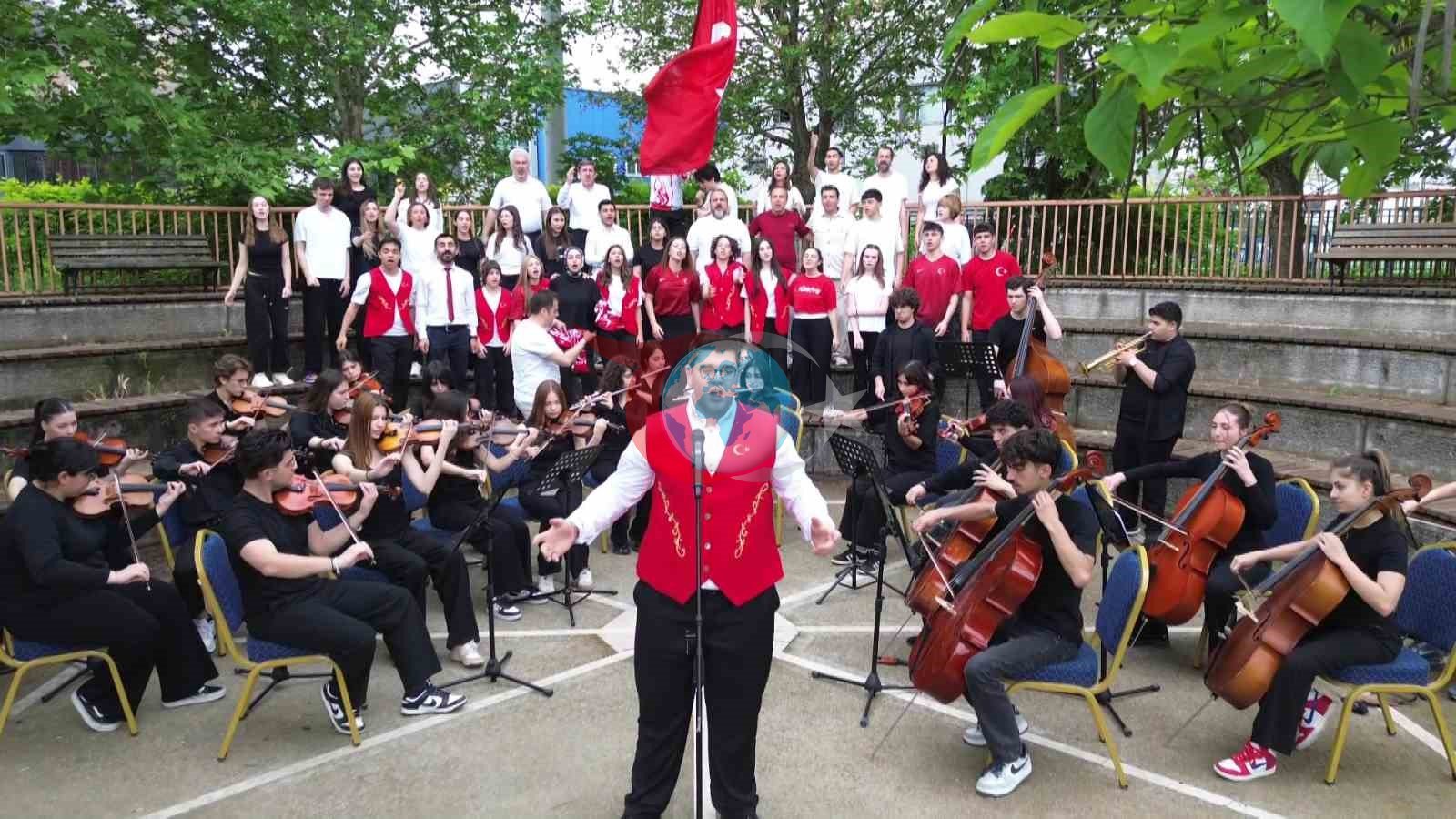Bursa’nın Genç Müzisyenleri Dünya Kupası Marşı Finalinde