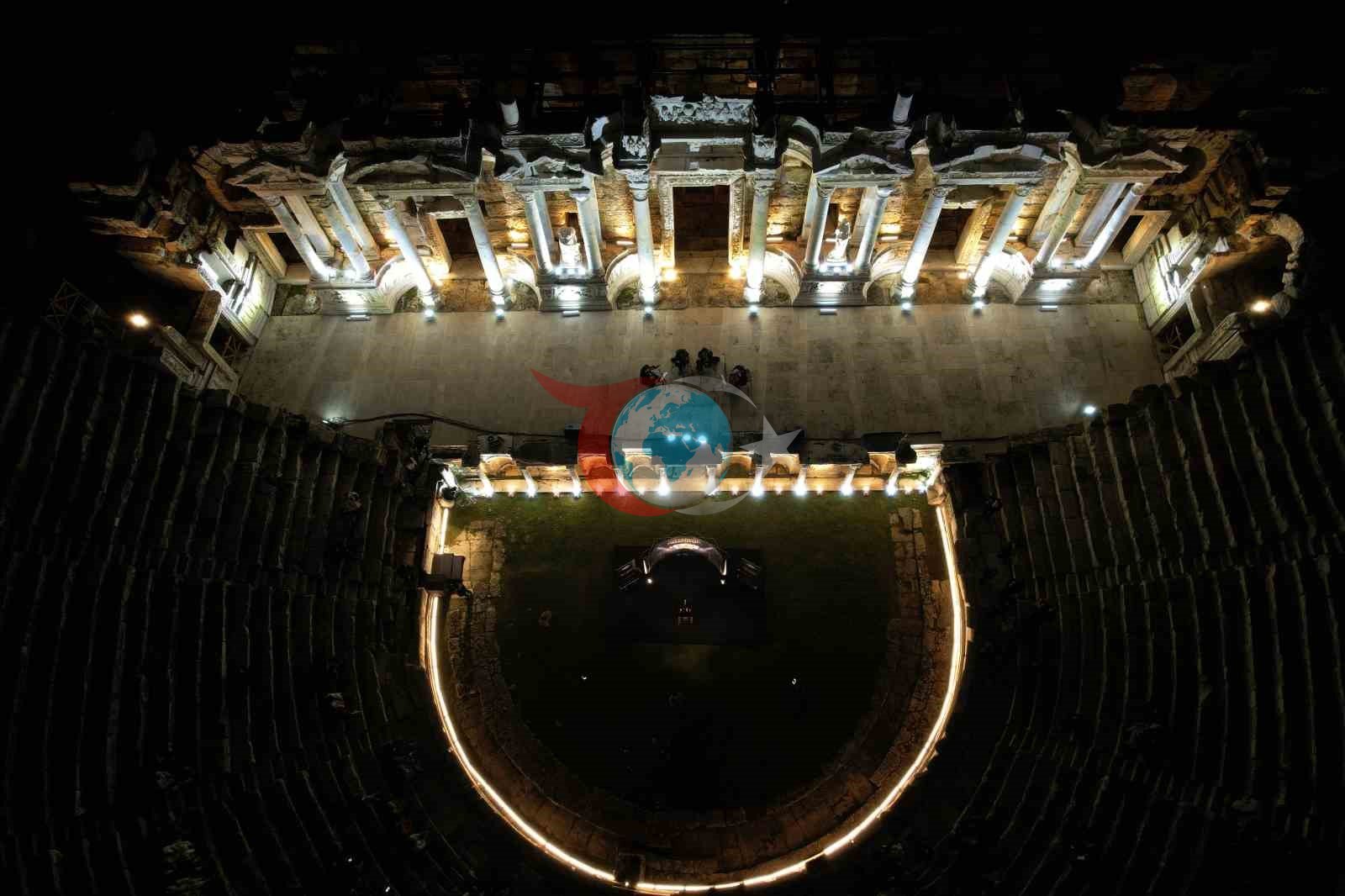 Hierapolis'te Gece Müzesi Sezonu Yeniden Başladı