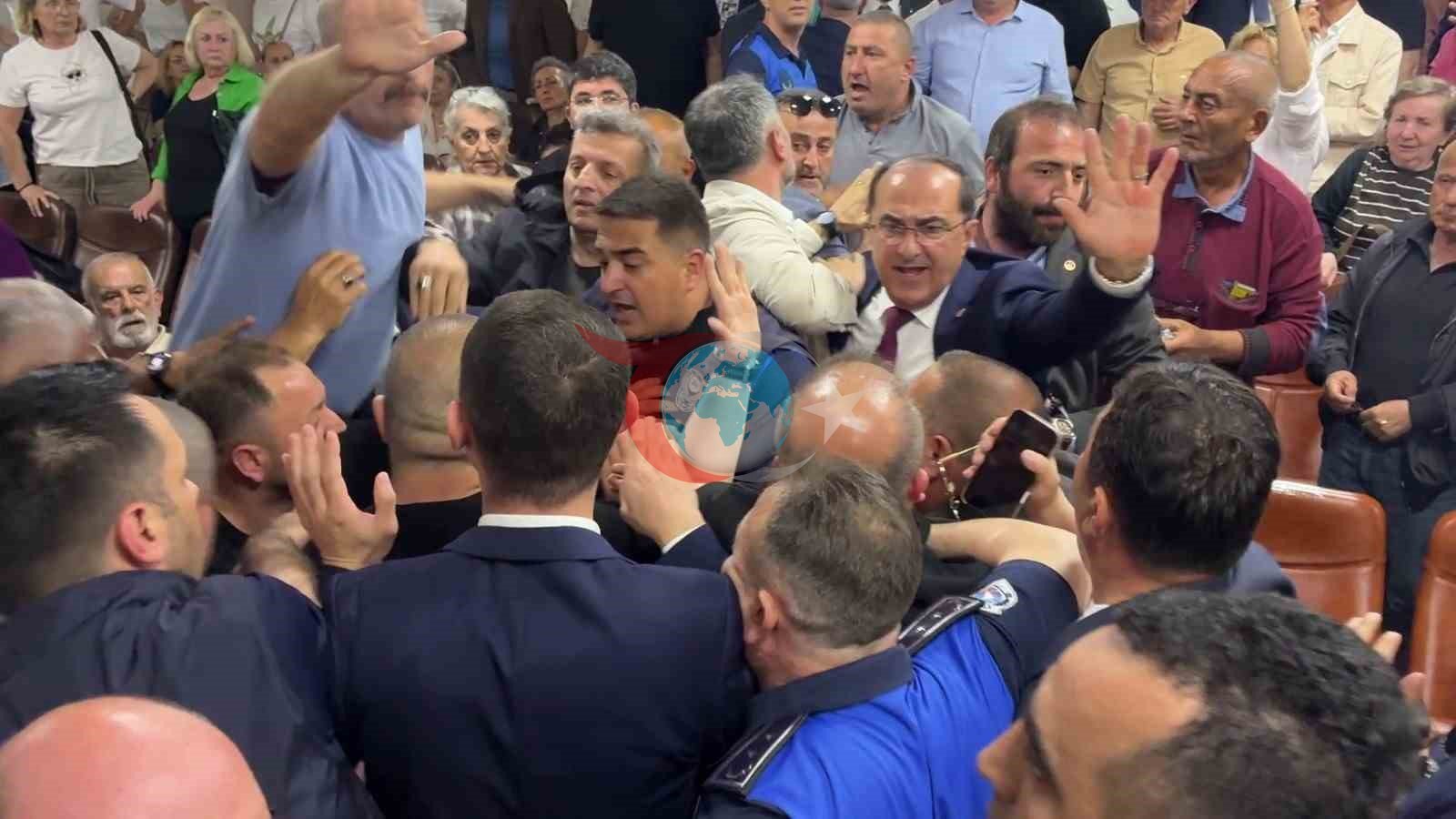 Akçakoca Belediyesi başkan vekili Alev Ünal oldu