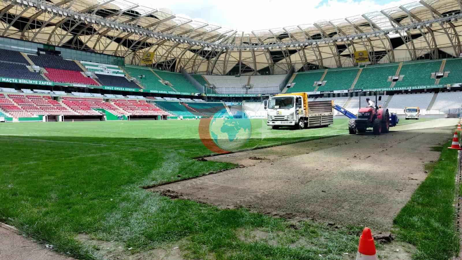 Konya Büyükşehir Stadyumu'nda Zemin Yenileme Başladı
