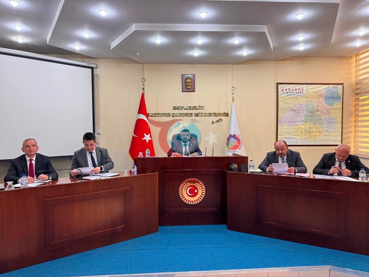 Prezident Kirman: 