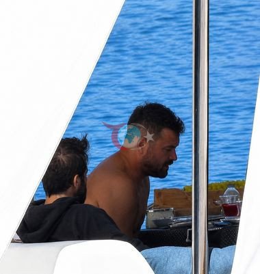 Aras Bulut İynemli və Engin Öztürk birlikdə tətilə çıxdı