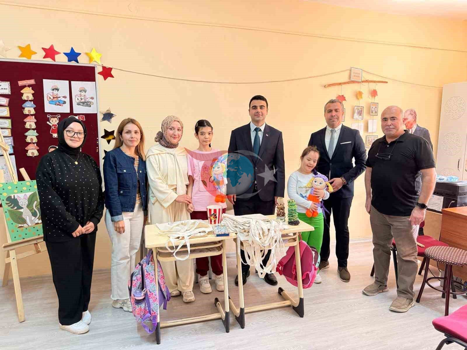 Kaymakam Kılıç, Cumhuriyet Ortaokulu’nu inceledi
