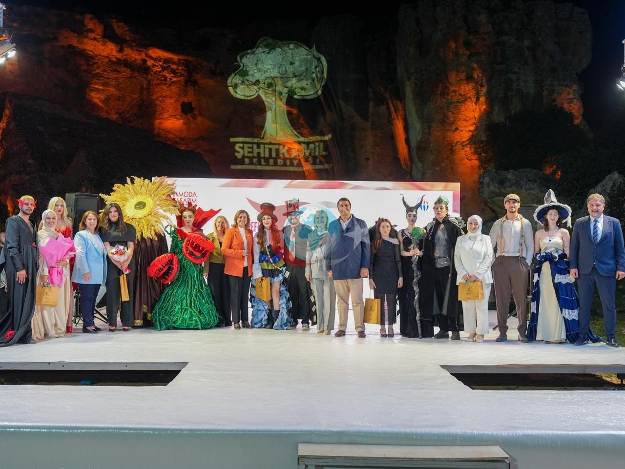 Dülük Antik Kenti'nde Moda ve Tasarım Haftası Büyüledi