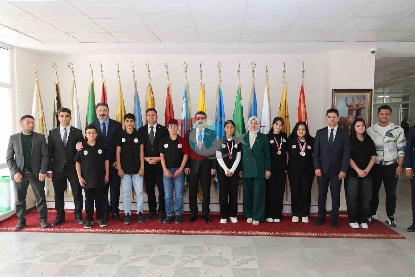 Köy Okulu Öğrencilerinden Bilardo Türkiye Şampiyonluğu