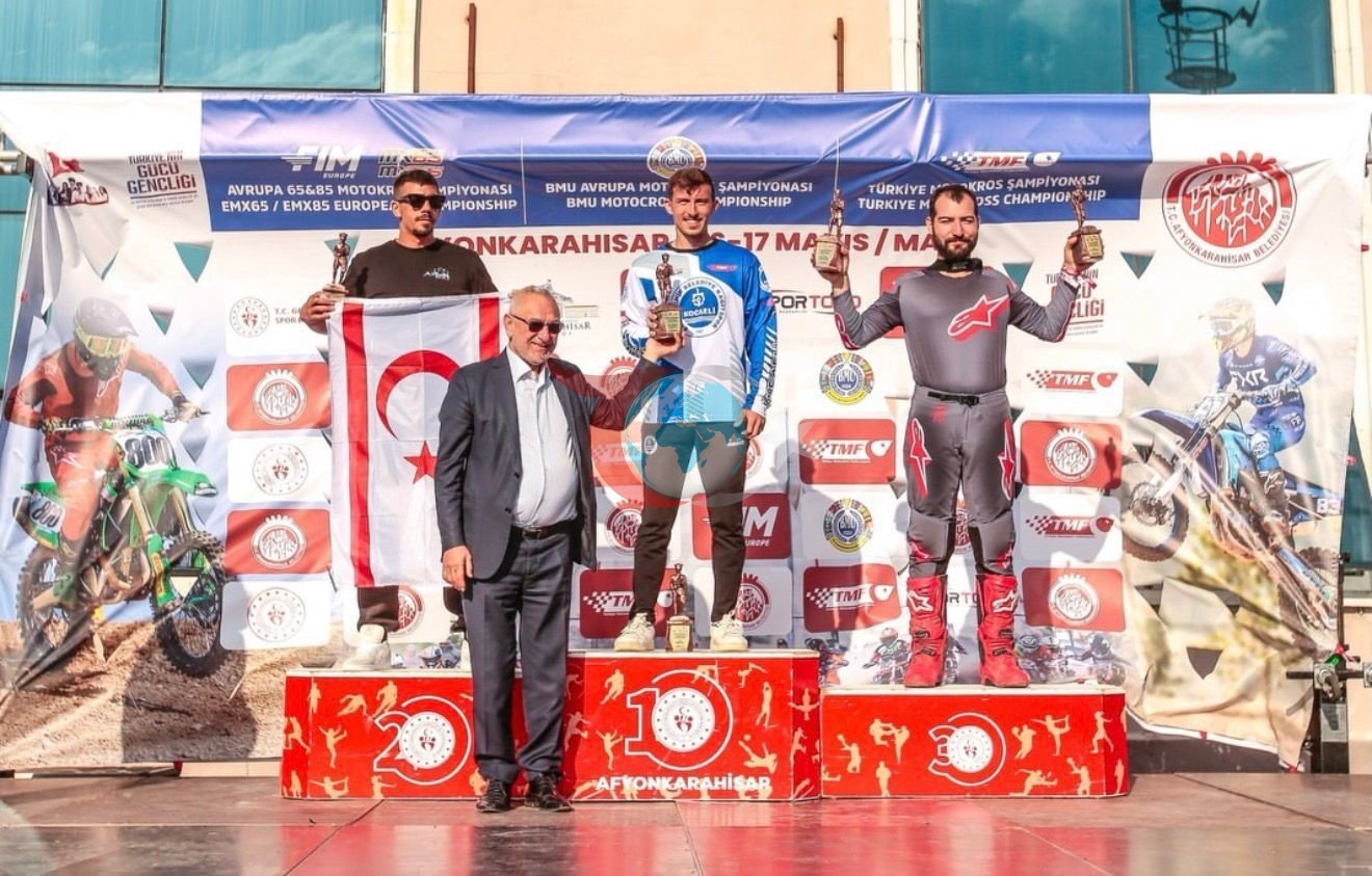 Kağıtspor Sporcularından Uluslararası Başarı Yağmuru