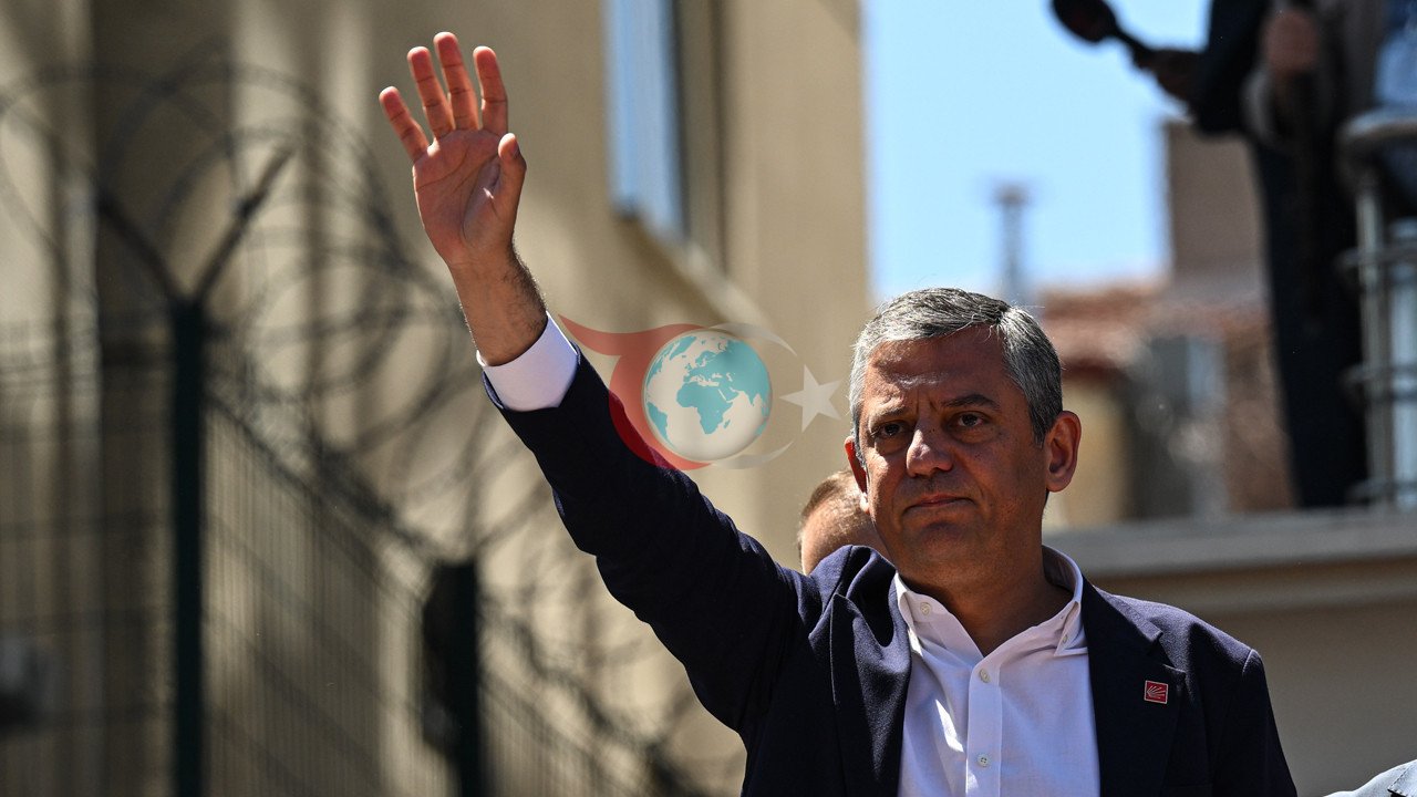 CHP'de Gerilim Tırmanıyor: Özgür Özel'den Kurultay ve Grup Toplantısı Atağı